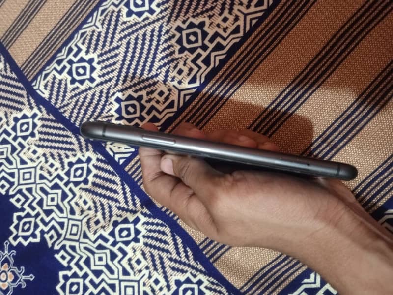 iPhone 11 Non PTA Jv 4