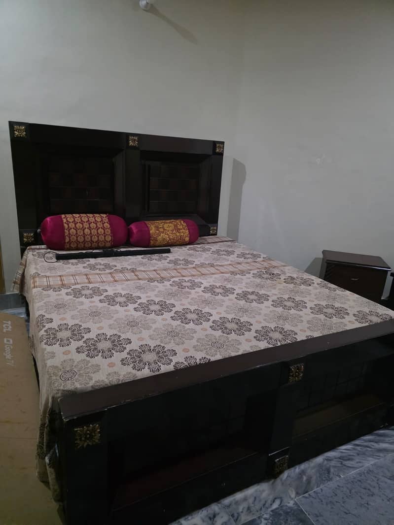 Bed set Available for sale in good condition 0
