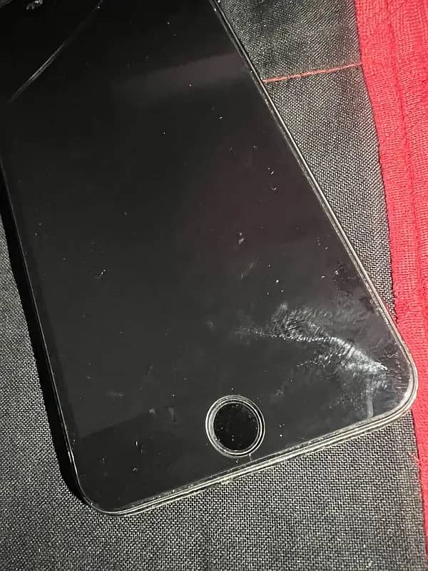 Apple iPhone 7 Plus 1