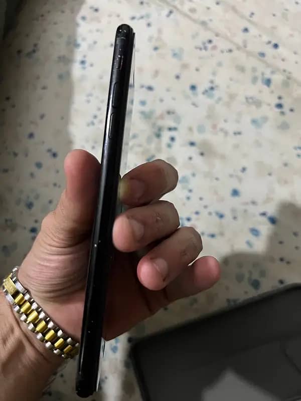 Apple iPhone 7 Plus 3