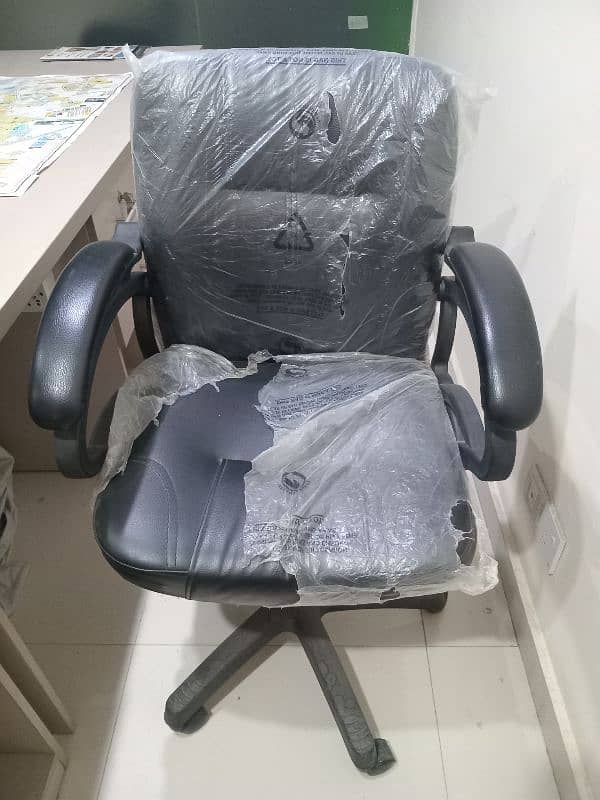 complete Office Furniture for sale only 3 months use 14