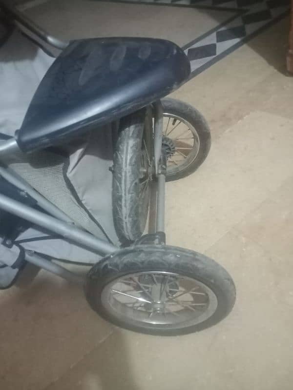 phram/stroller 7