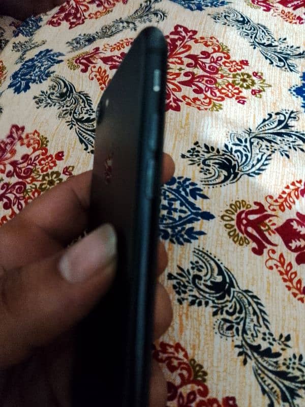 Iphone 7 128gb pta proved mate black 2