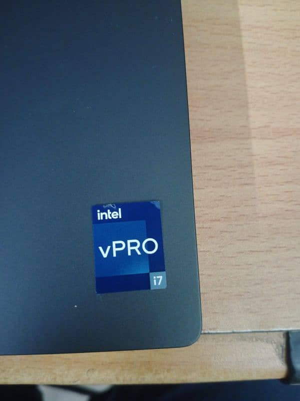 Dell precision 7670  i7 ,12th generation ,8gb dedicated graphics card 3