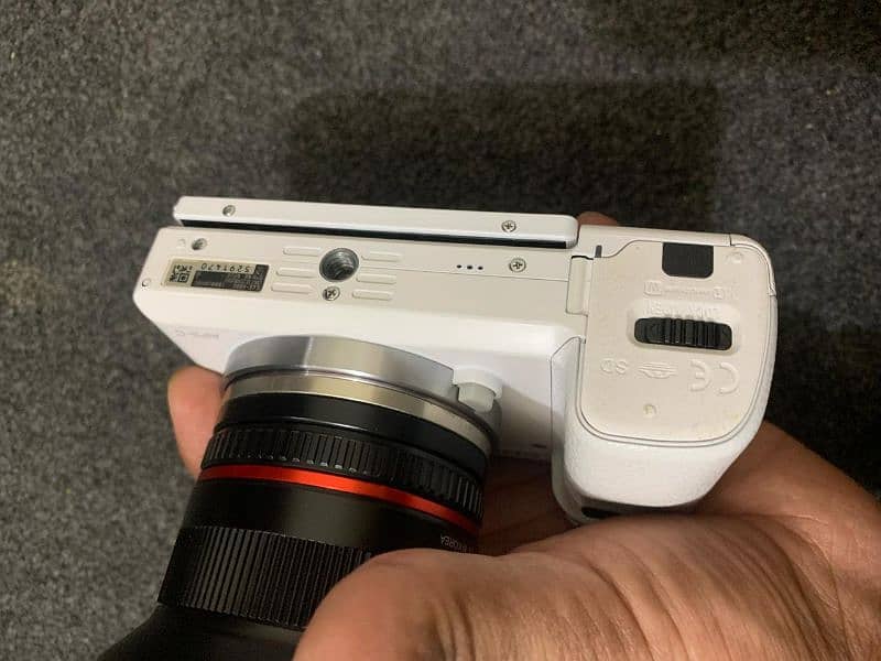 sony A6000 camera for urgent sale 8