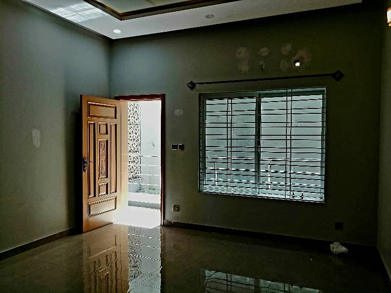 35x70 10 Marla Ground Portion For Rent G-13 1