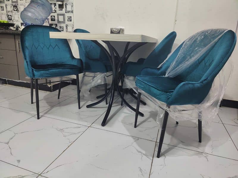 Dining table with 4 chair 2