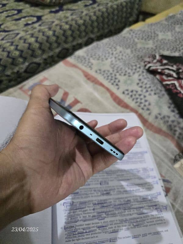 OnePlus Nord N 20se 3