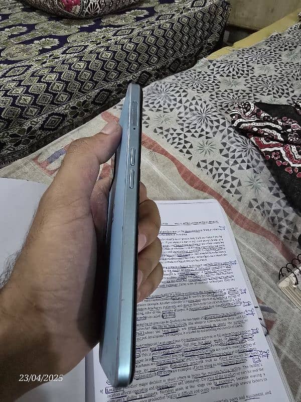 OnePlus Nord N 20se 4