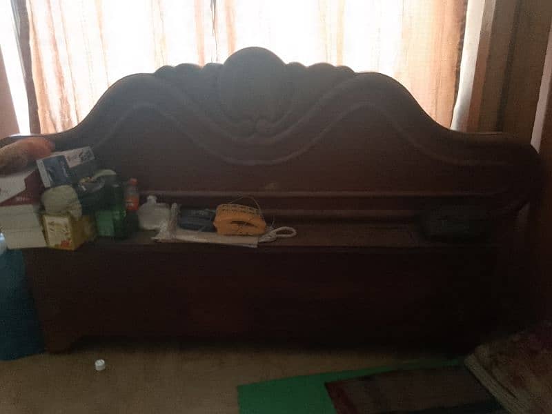 full Size bed 0