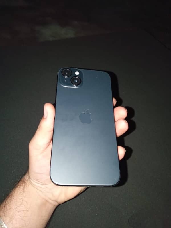i phone 15 plus 10 by 10 con all ok bilkoul perf hai kohy masla ni hai 0