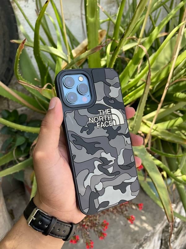 iPhone 12 Pro Max 0