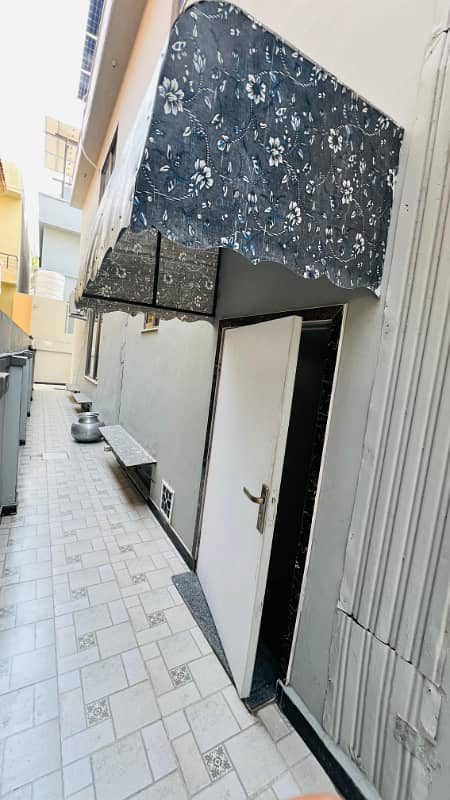 Brand new designer open basement available for Rent in bahria towan Rawalpindi 4