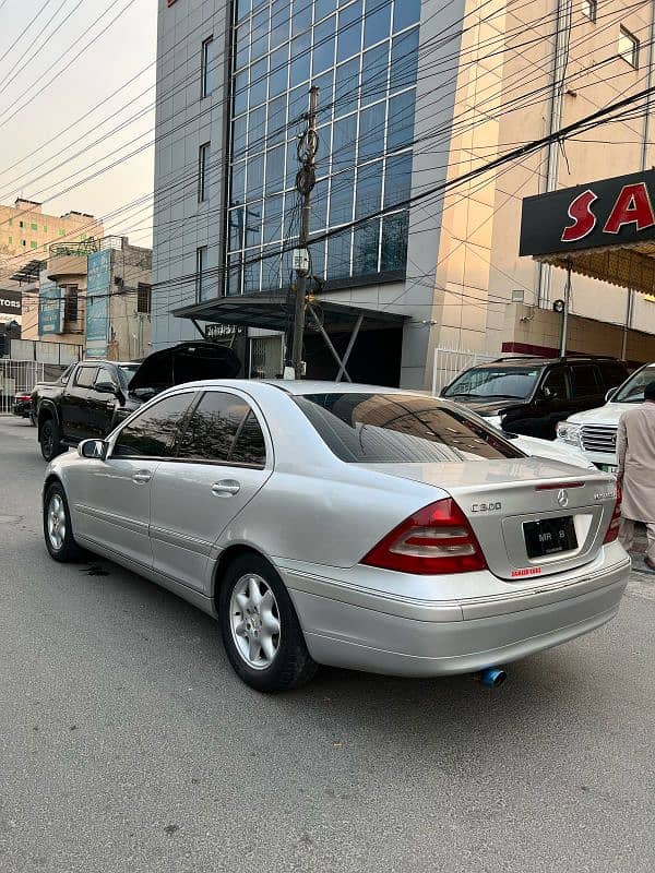 Mercedes C Class 2004 4