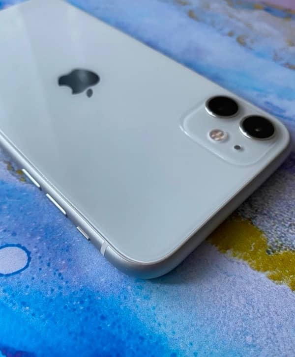 I Phone 11 Factory unlock NON PTA64Gb 82% battery 1