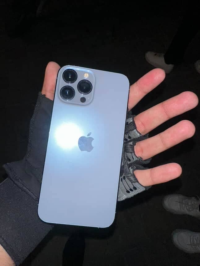 iPhone 13 Pro Max 0