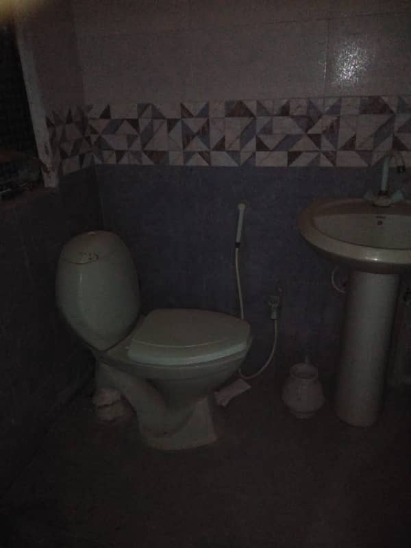 3bed DD Portion Available For Rent In Safoora 6