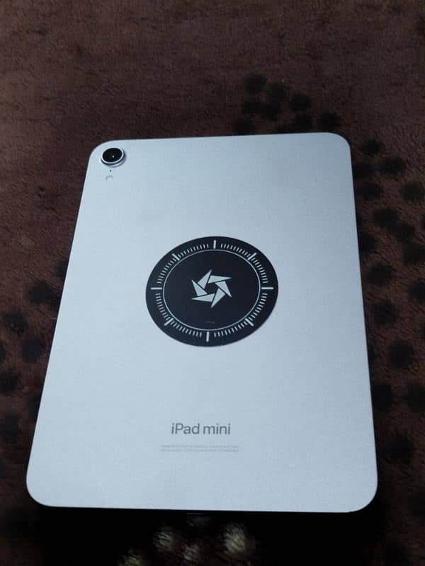 i Pad Mini 7 (A17 Pro) 1