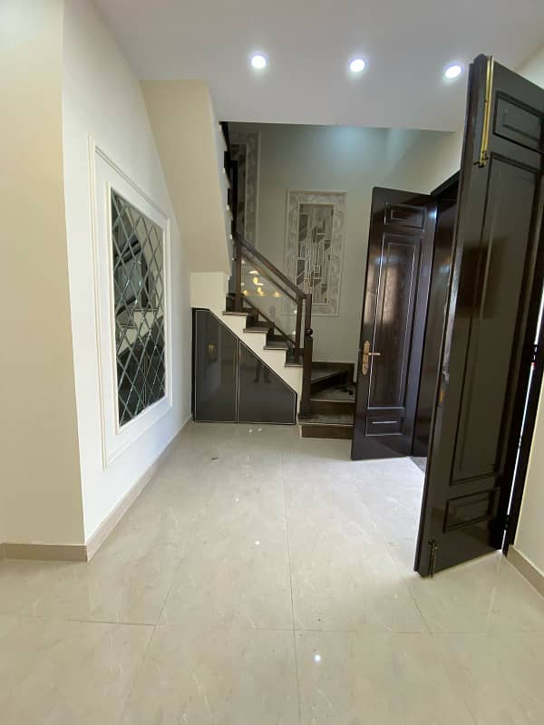 Prime Location House Of 5 Marla For sale In Park View City - Jade Extension Block 3