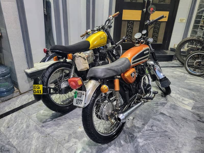 Honda CD 200 Road Master Custom 13