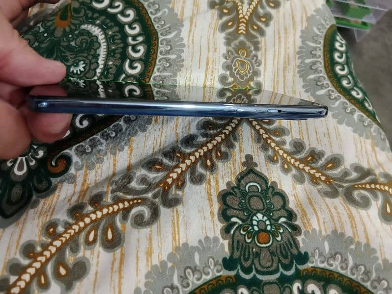 one plus 9 10/10 pta approved side border py line ha 3