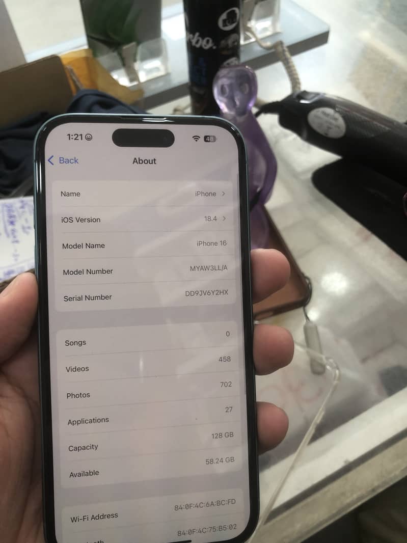 Iphone 16 new 4 days used 1