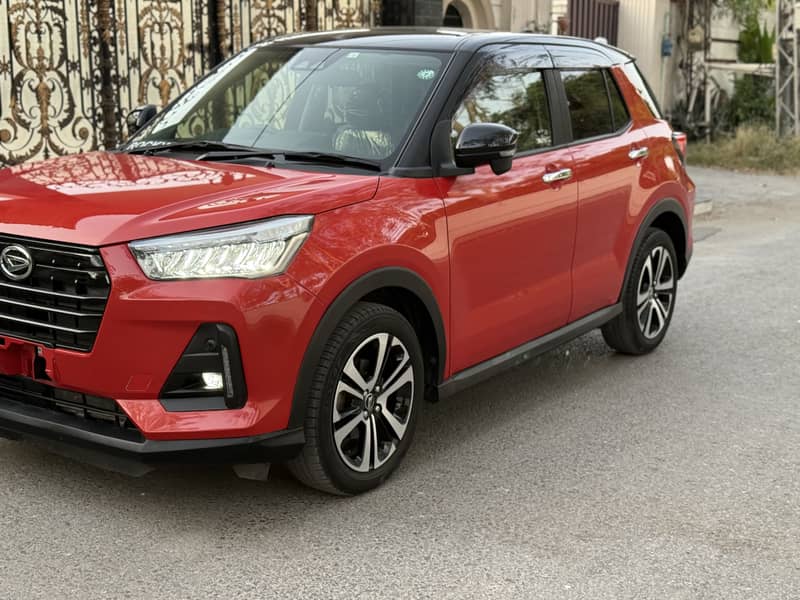 Daihatsu Rocky 1