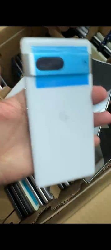 Pixel 7 Available 1