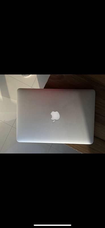 macbook pro 2015 orignal urgent sale 1