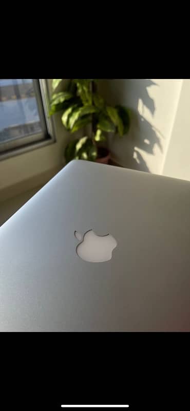 macbook pro 2015 orignal urgent sale 4