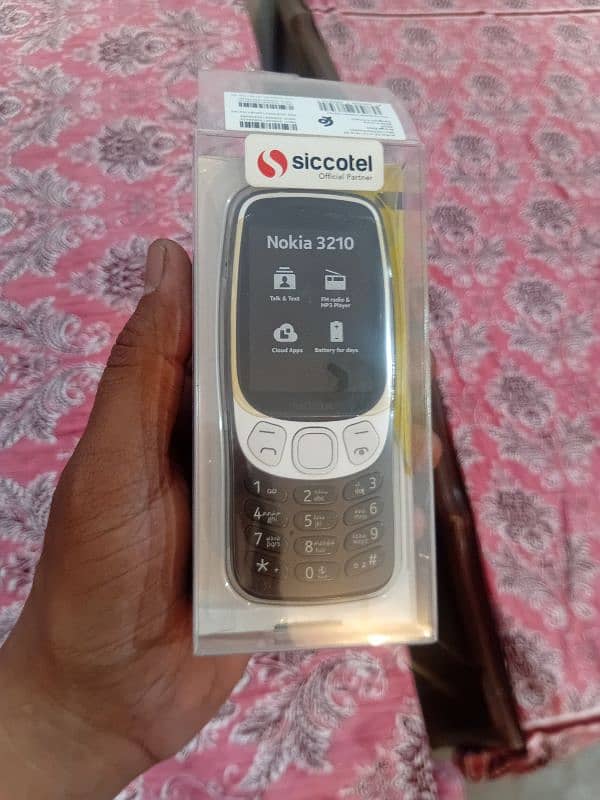 NOKIA 3210 4G Mobile new Mobile just Box open condition 10/10 all ok . 13