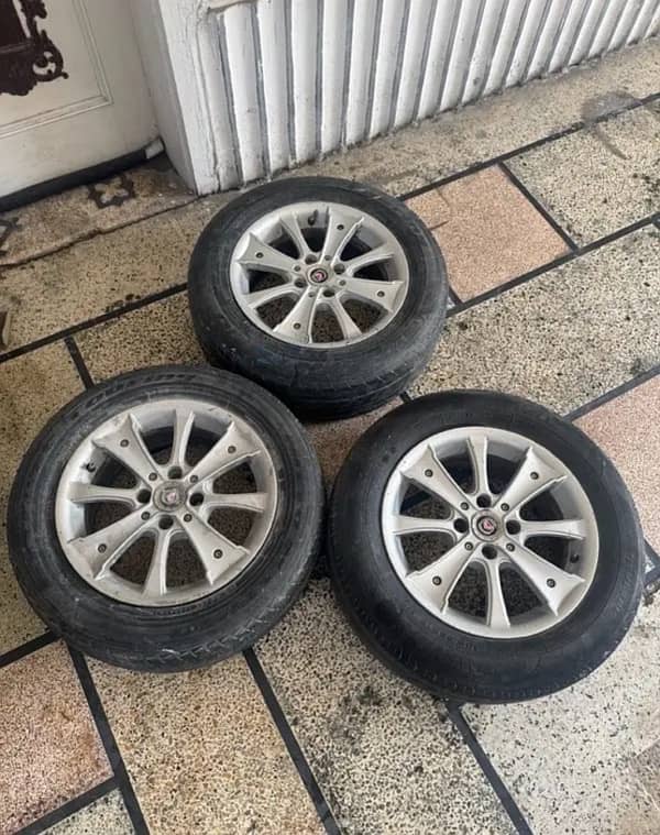 15" Rims with 3 tyres 0