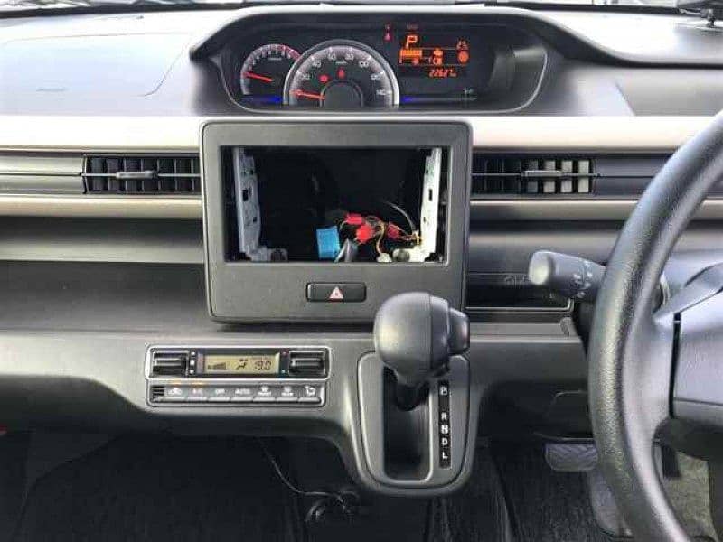 Suzuki Wagon R 2021 8