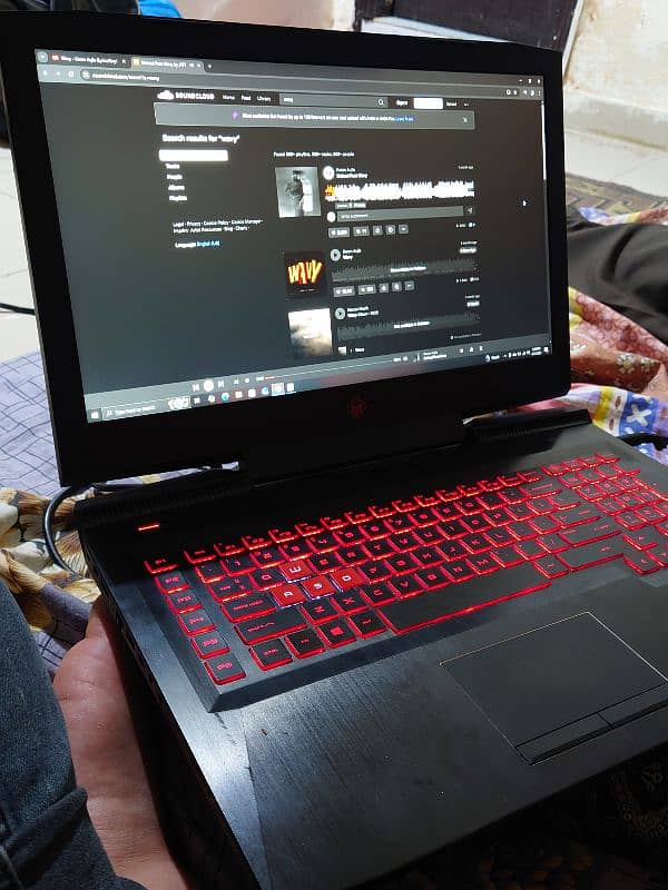HP OMEN Core i7 7th gen RX 580 8GB Graphics card 4
