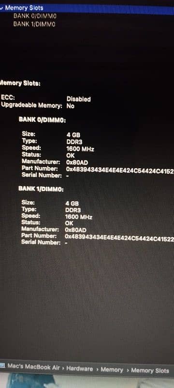 Macbook Air 2017, 10/10 condition. 8