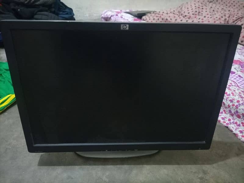19 inch Hp lcd With original Hp Stand 0