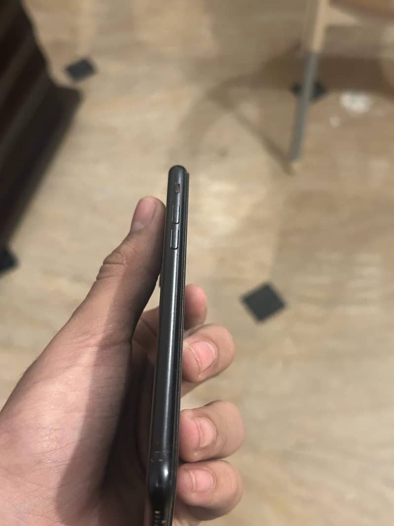 IPHONE SE 2020 EXCHANGE POSSIBLE 3