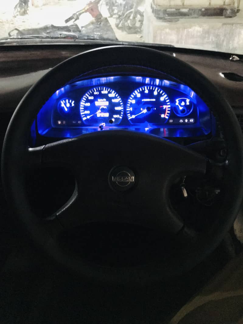 Nissan Sunny 1990 B13 5