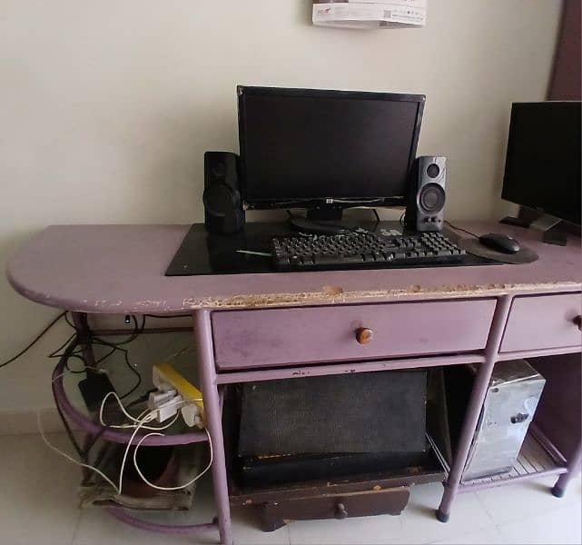 Office table for sale 3