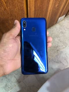 Samsung Galaxy A20