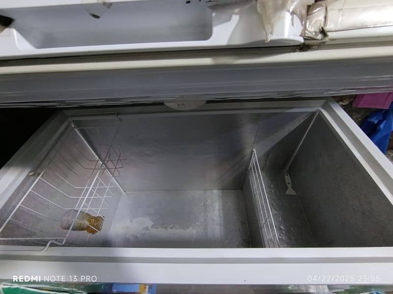 haier deep freezer hdf 405sd new cndition 1