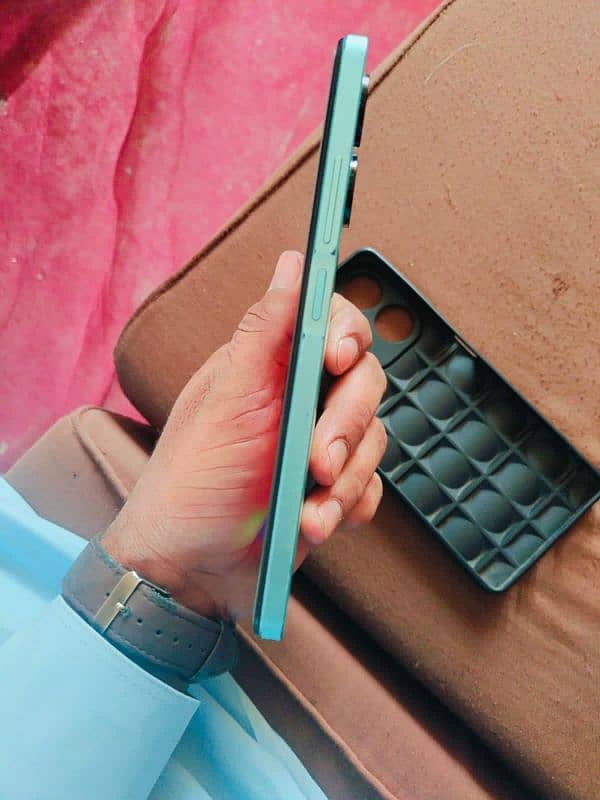 Infinix Hot 30 7