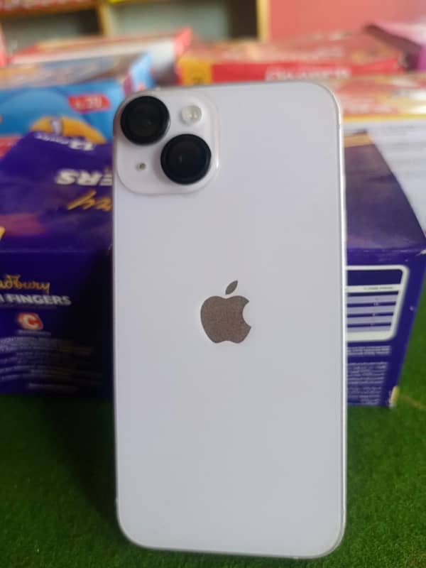 iphone 14 10/10 condition 99 health with box and cable 0