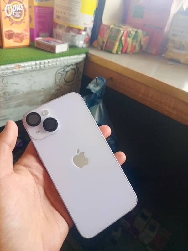 iphone 14 10/10 condition 99 health with box and cable 2