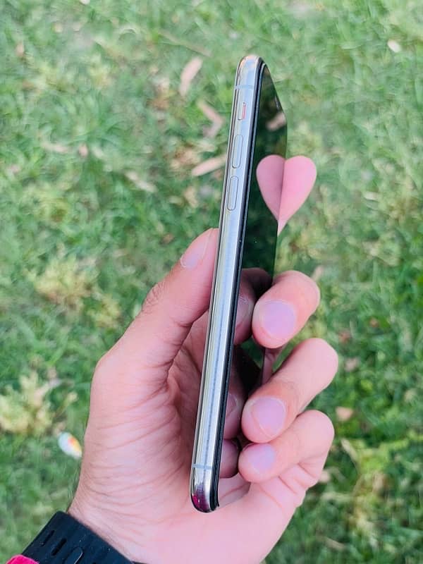iPhone X 256GB PTA Approved 6