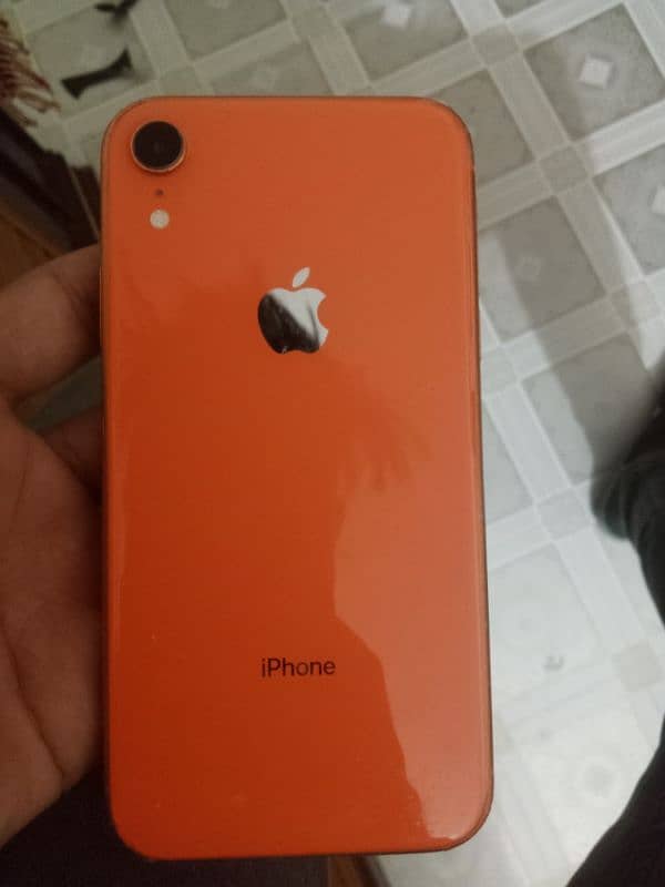i phone XR non pta 128gb 82 bettry health water pack With data cable 0