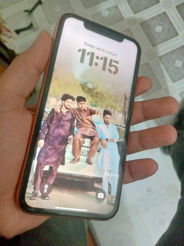 i phone XR non pta 128gb 82 bettry health water pack With data cable 2
