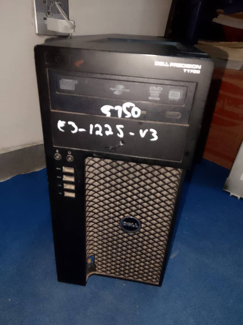 Intel (R) Xeon (R) CPU E-3-1225 v3 @ 3.20 GHz 0