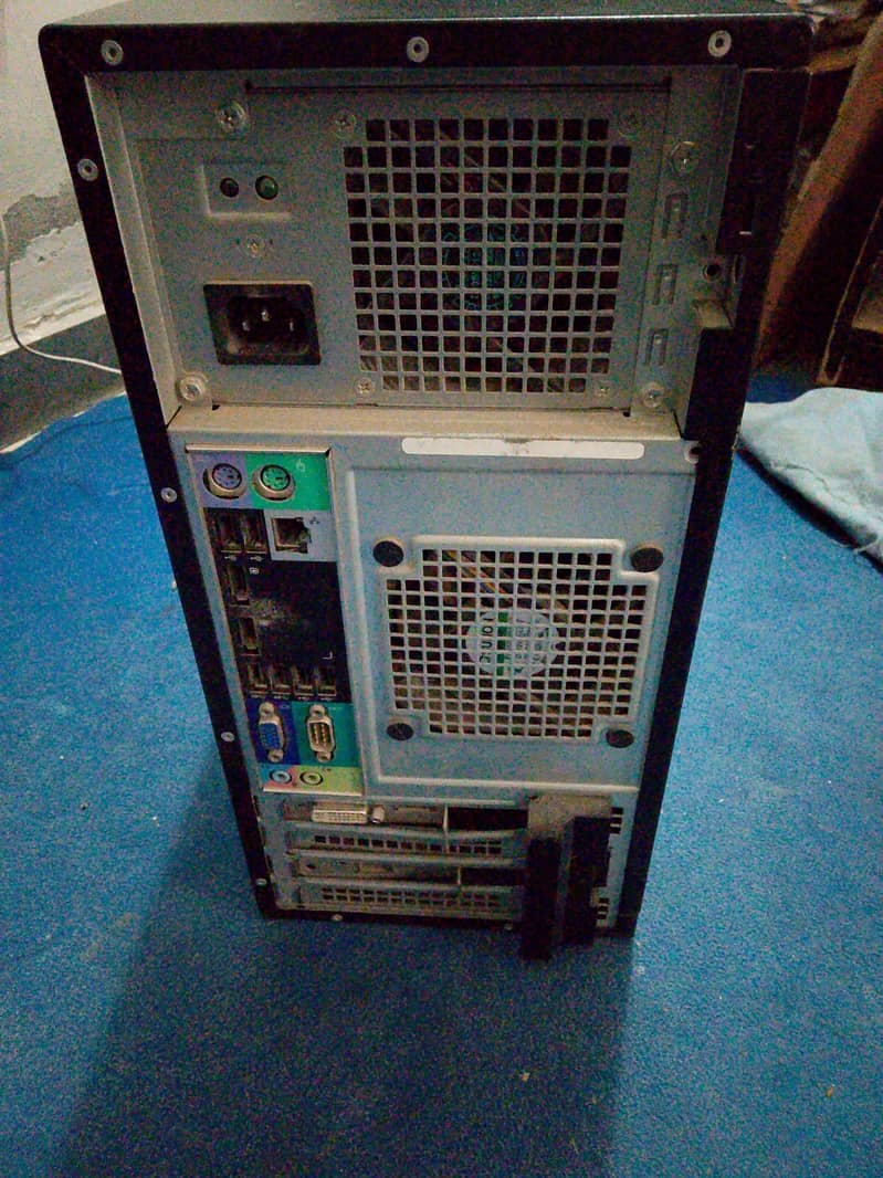 Intel (R) Xeon (R) CPU E-3-1225 v3 @ 3.20 GHz 2