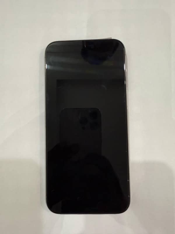 15 pro max 256 gb , natural titanium (Non Pta) 6